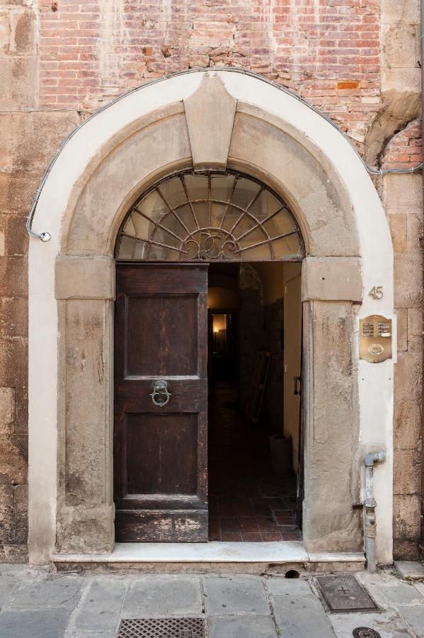 Hostly - Garden House Near The Tower - Historical House With Private Garden Lejlighed Pisa Eksteriør billede